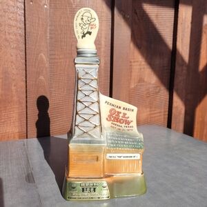 1972 Oil Derrick Jim Beam Decanter Oil Field Workers Show Odessa Texas Bar